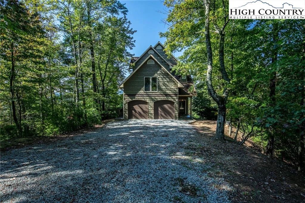 Image number 21 for the current listing