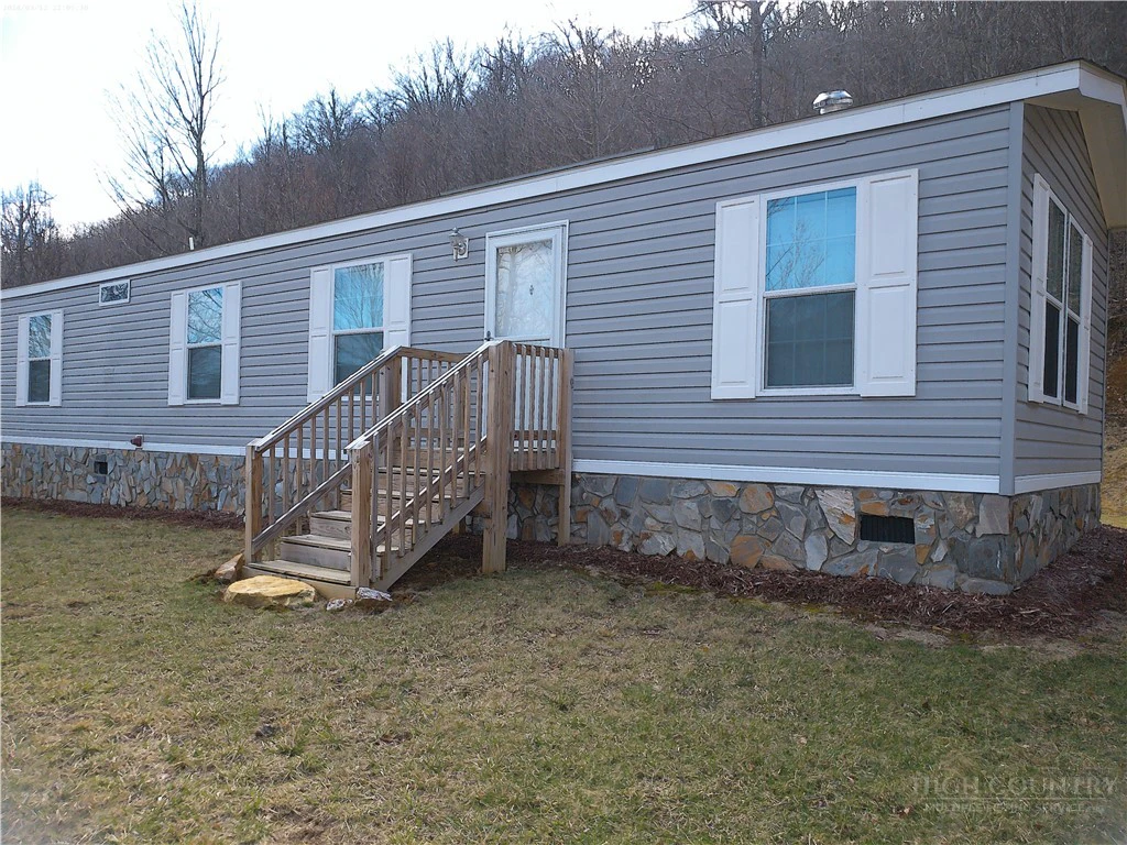 Image number 2 for the current listing