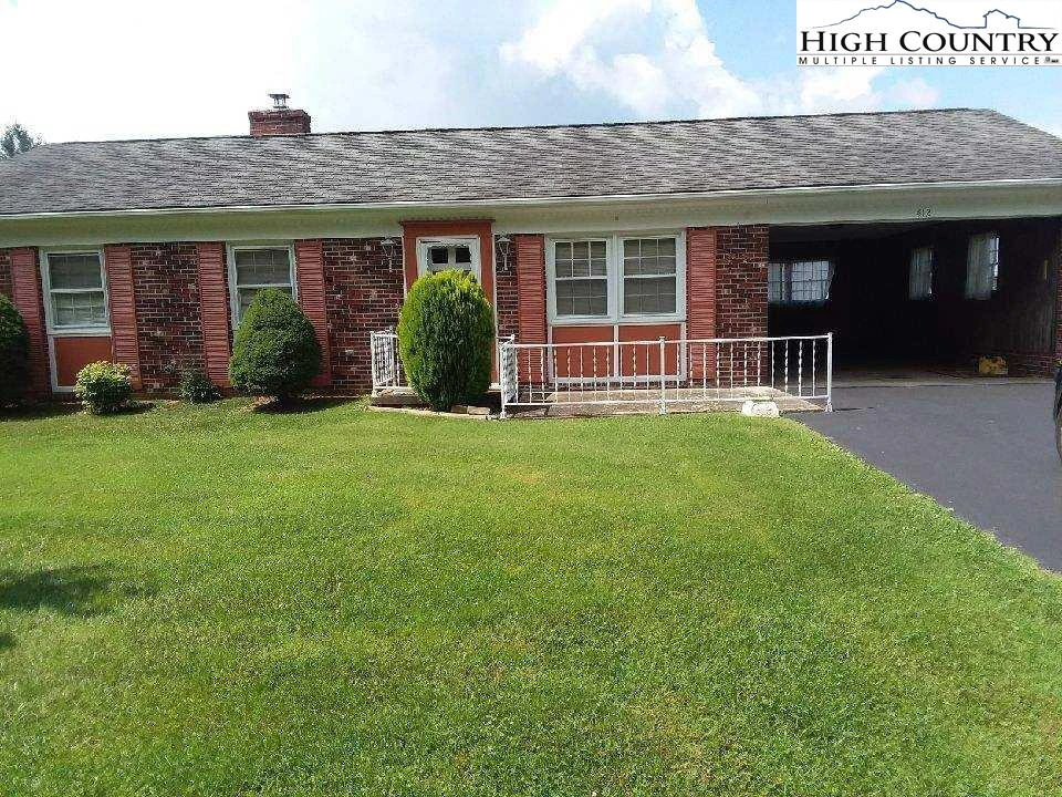 Image number 1 for the current listing