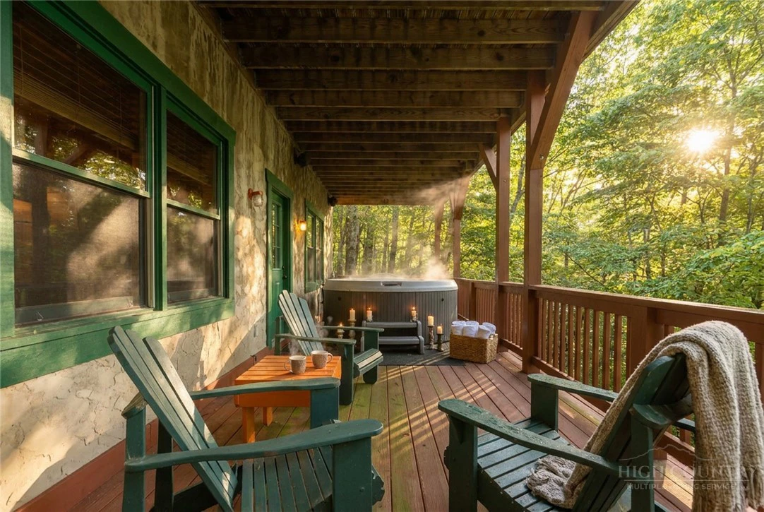 Image number 3 for the current listing