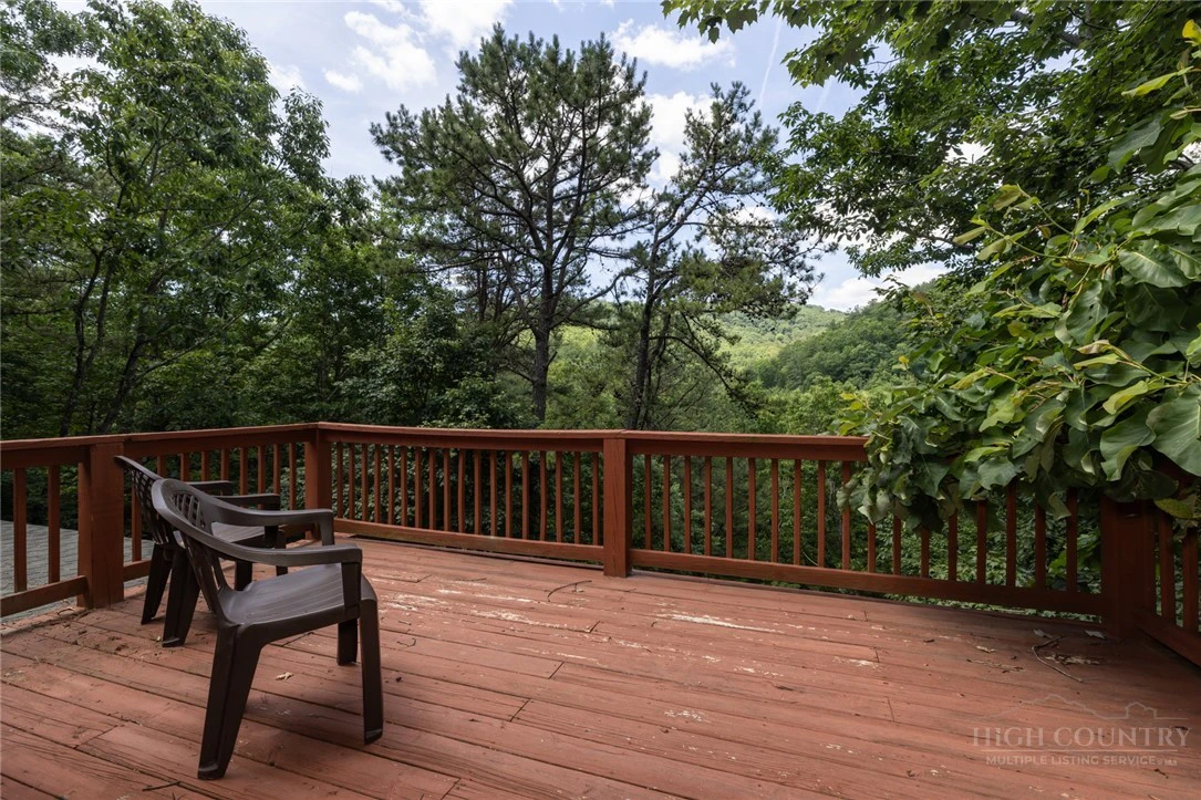Image number 5 for the current listing