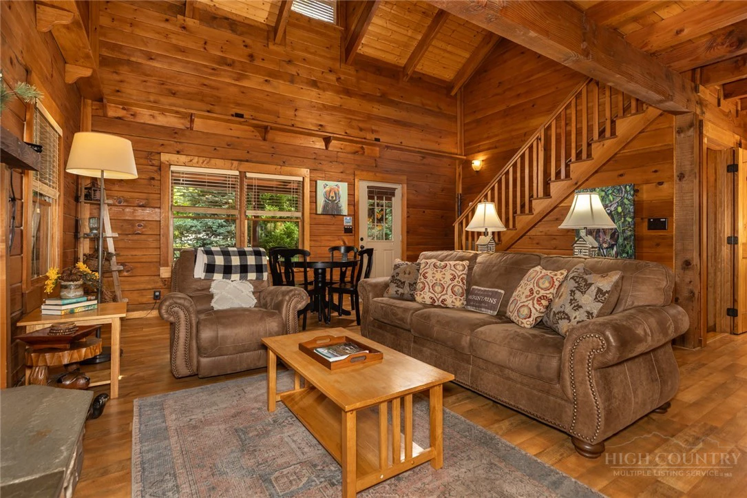 Image number 10 for the current listing