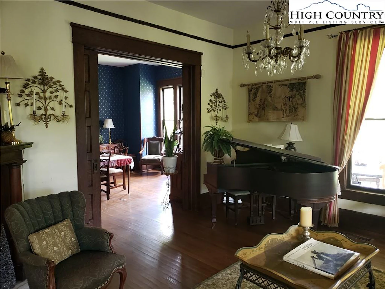 Image number 12 for the current listing