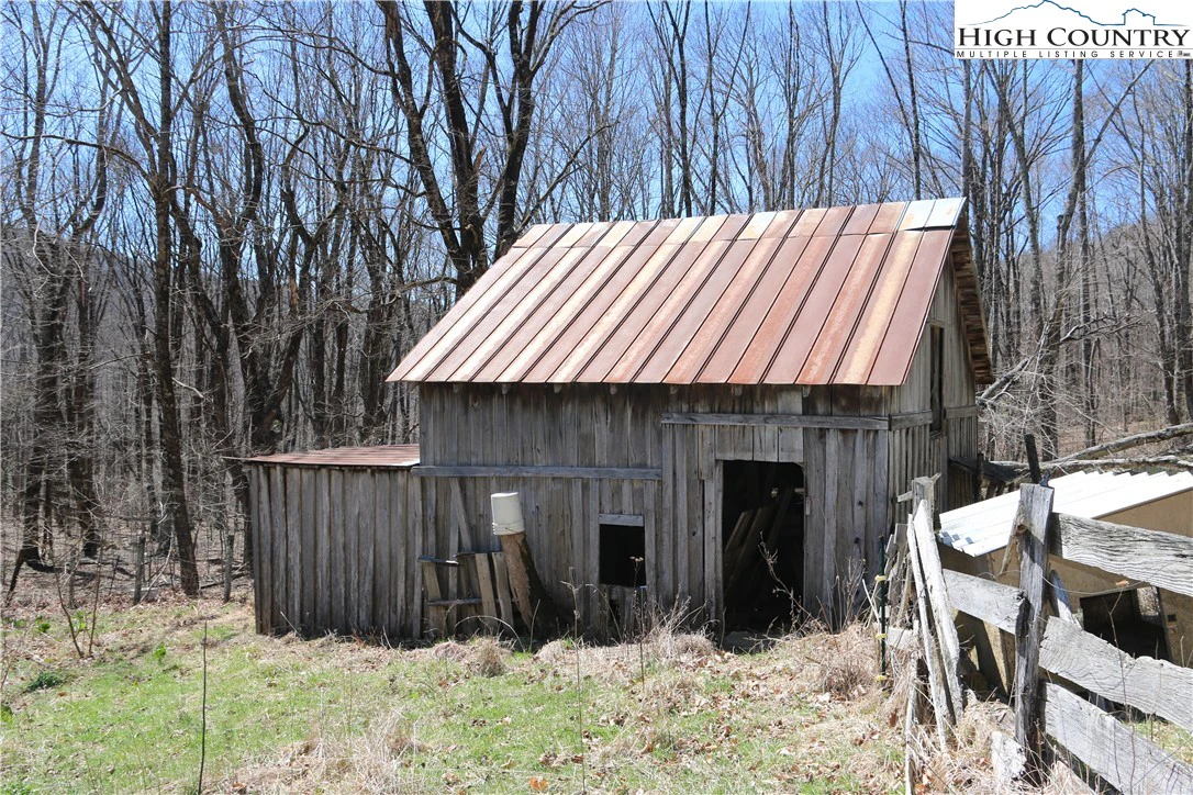 Image number 2 for the current listing