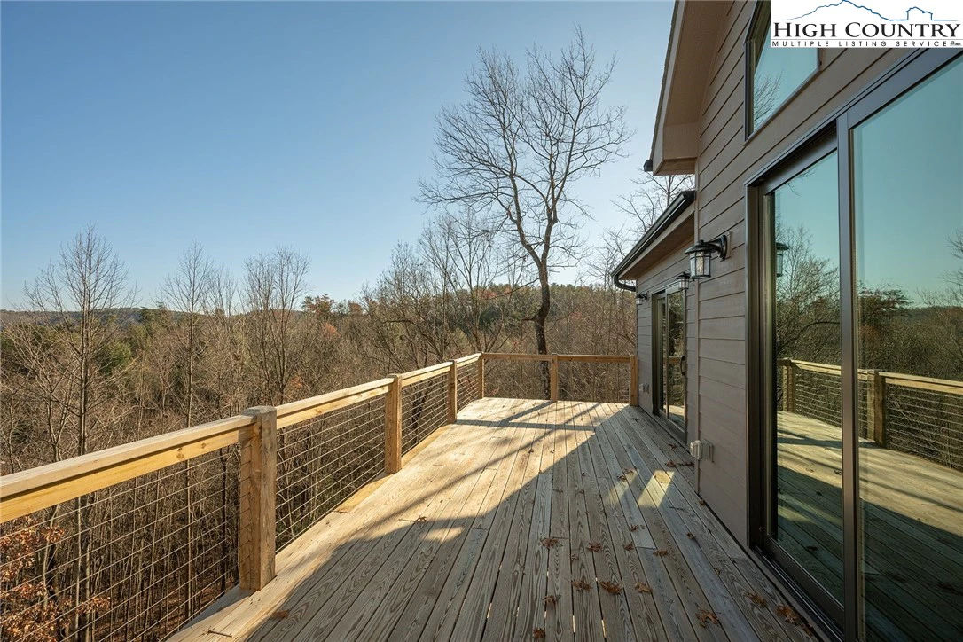 Image number 20 for the current listing