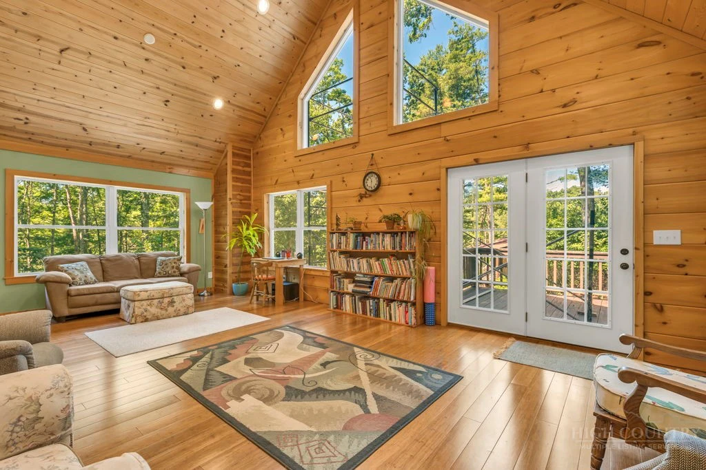 Image number 4 for the current listing