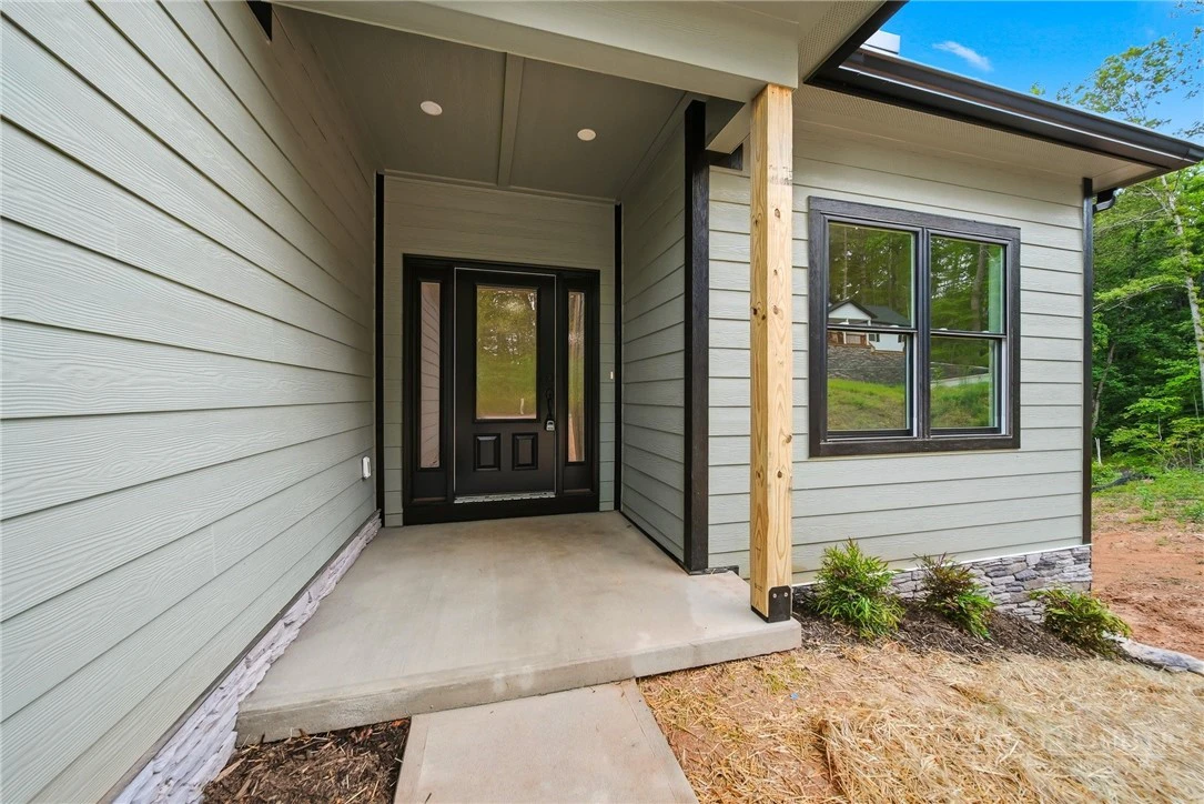 Image number 3 for the current listing