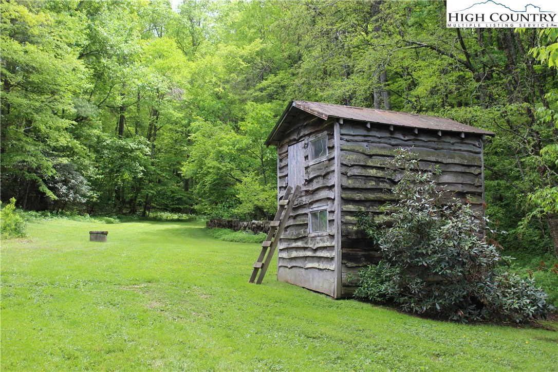 Image number 2 for the current listing