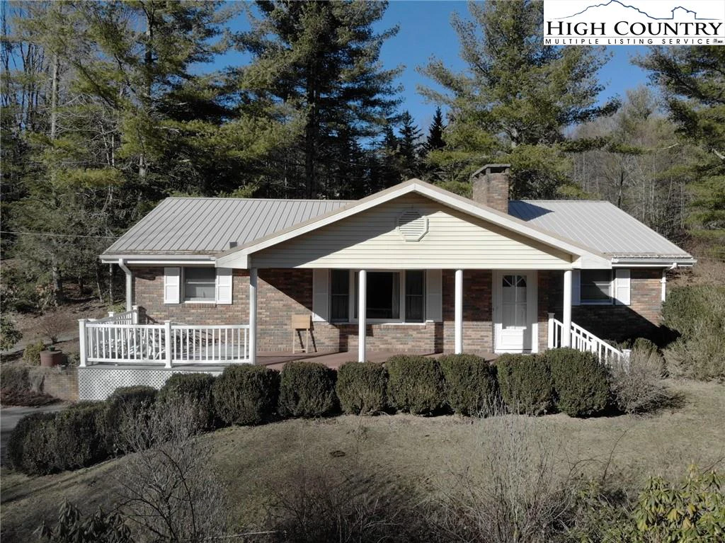 Image number 1 for the current listing