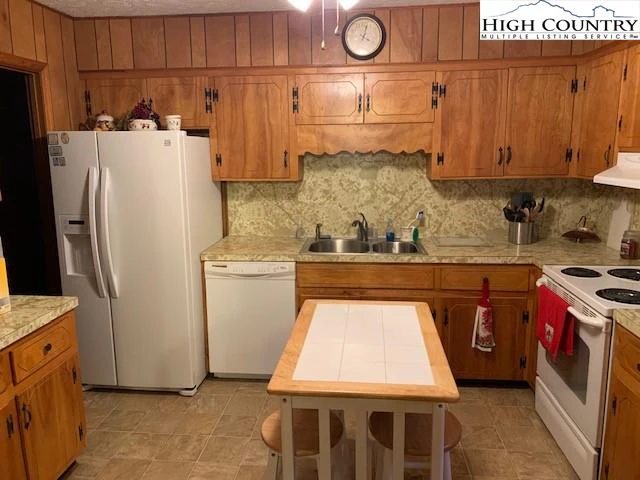 Image number 8 for the current listing