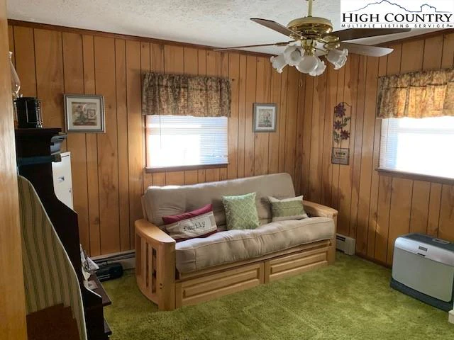 Image number 3 for the current listing