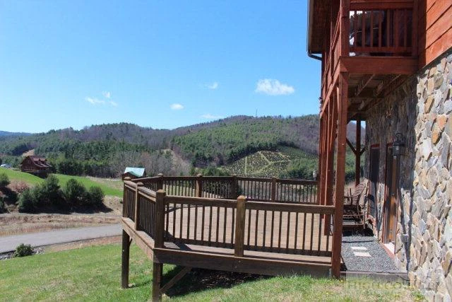 Image number 10 for the current listing