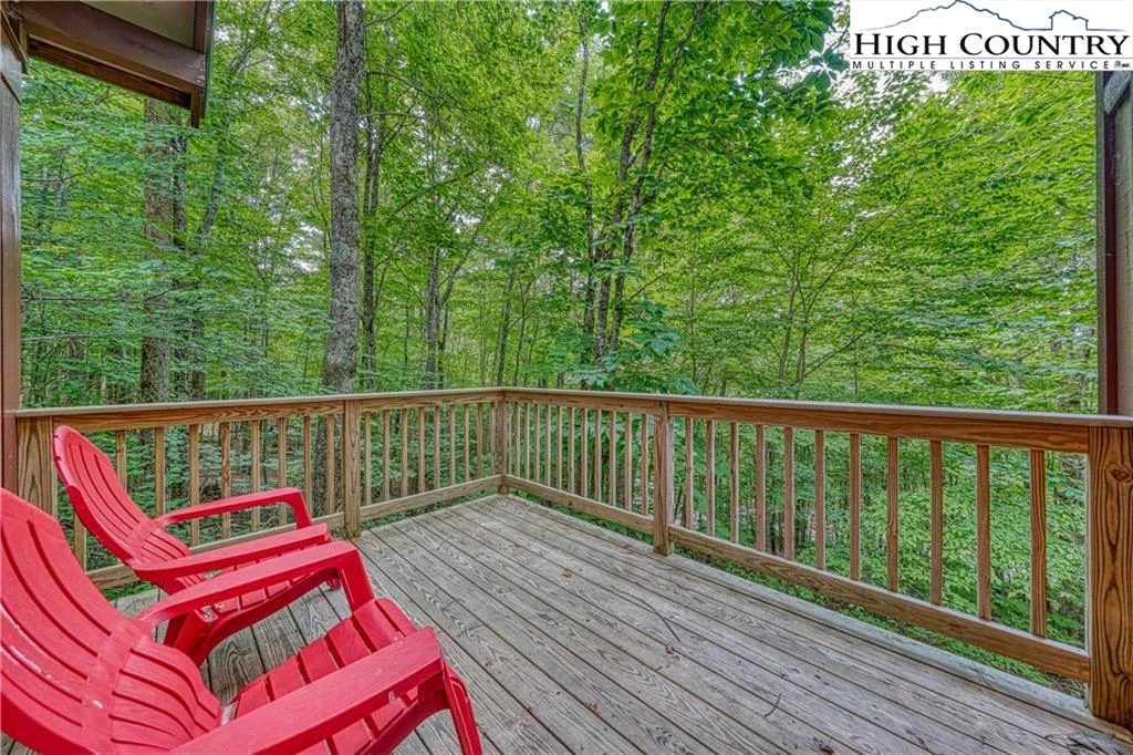 Image number 9 for the current listing