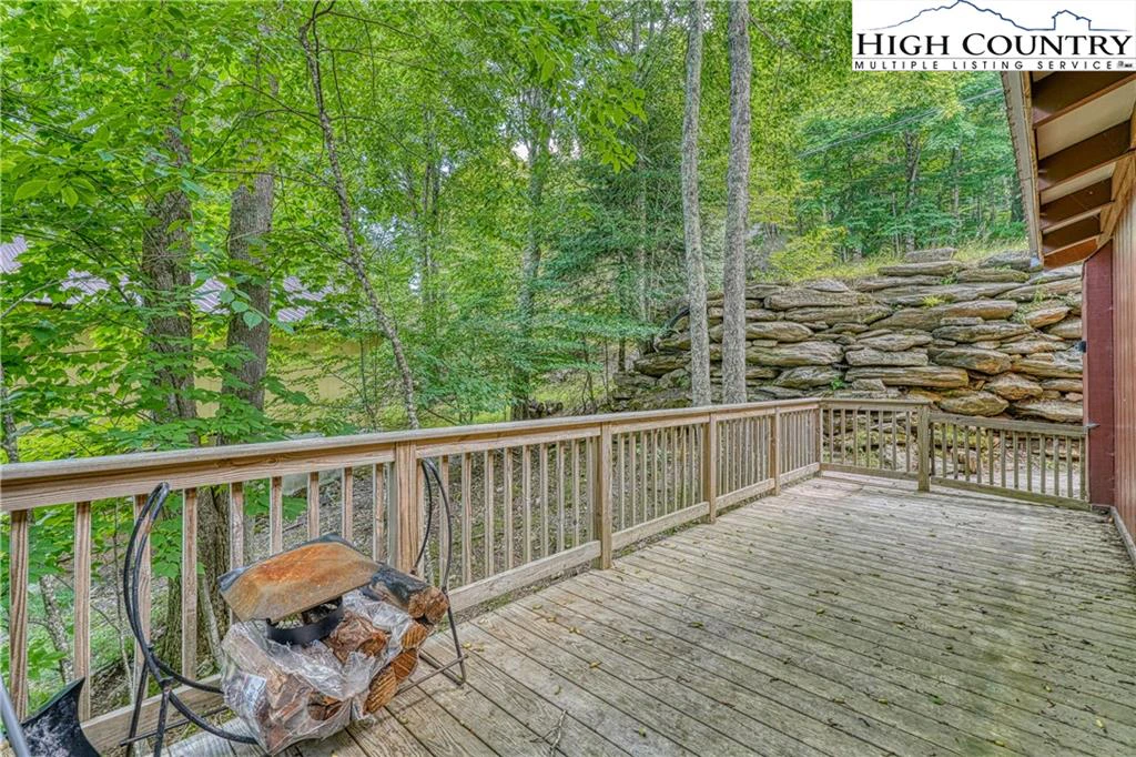 Image number 6 for the current listing