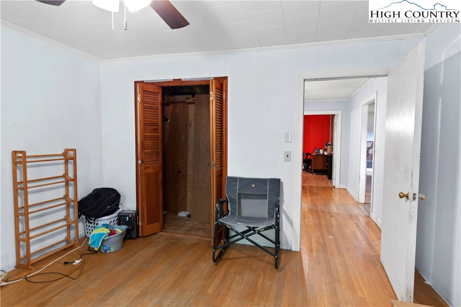 Image number 1 for the current listing