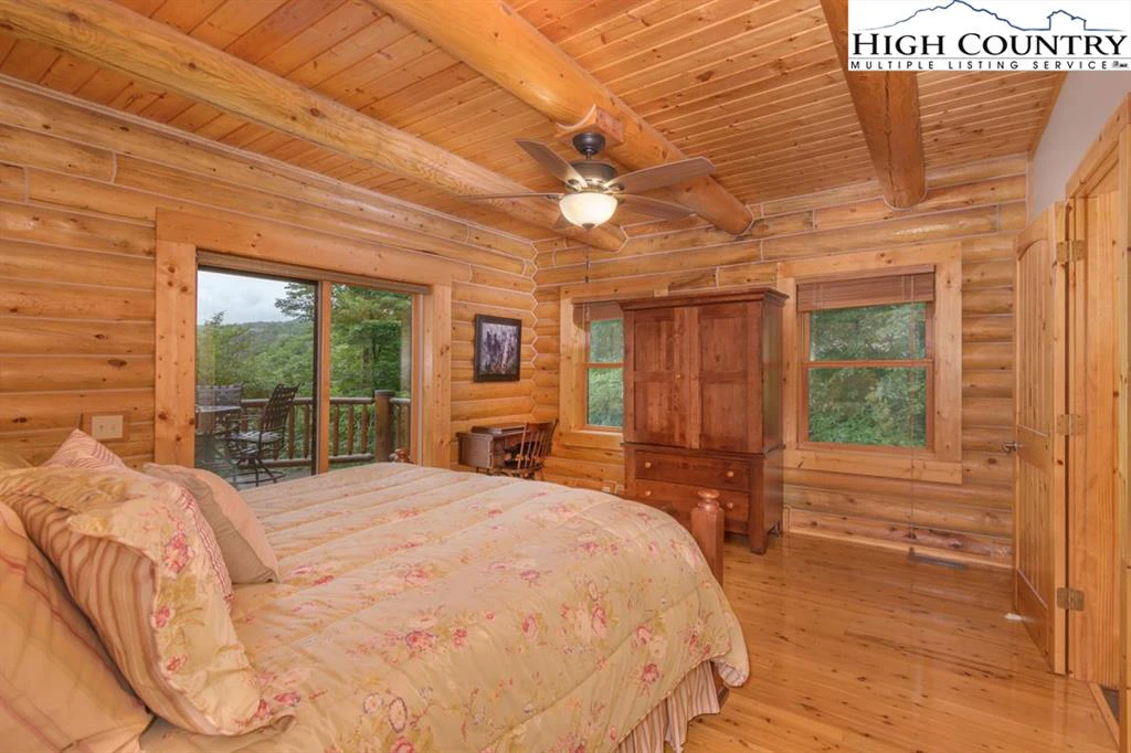 Image number 20 for the current listing