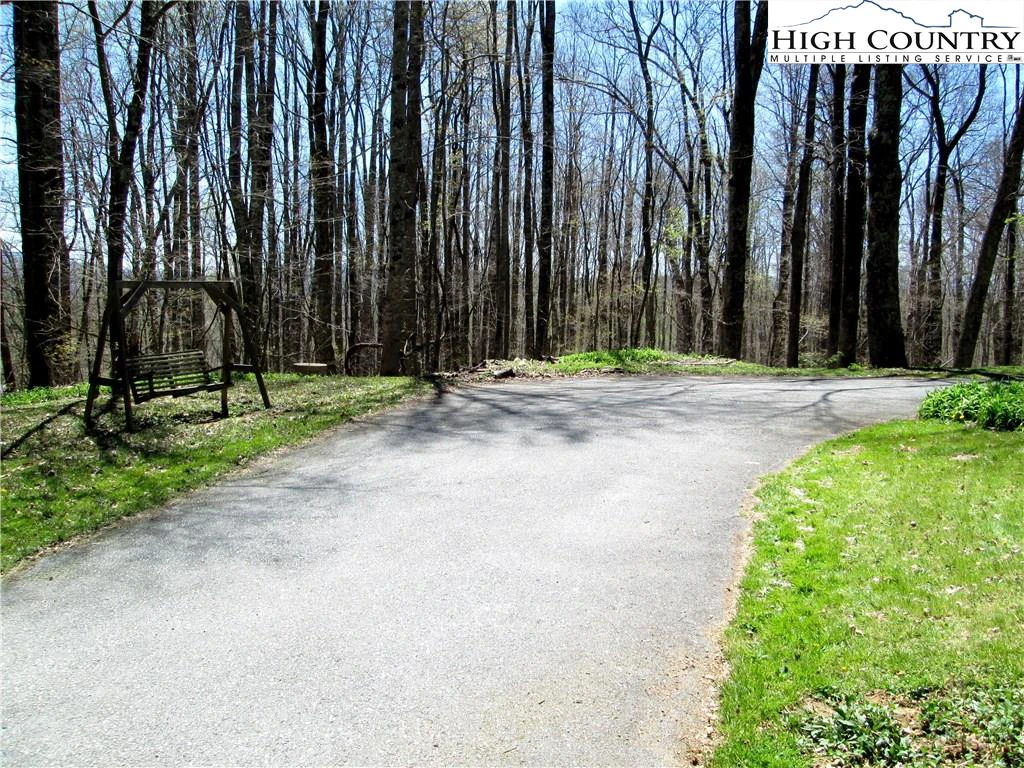 Image number 8 for the current listing