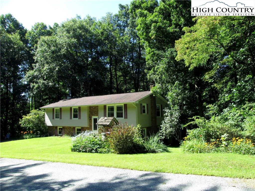 Image number 16 for the current listing