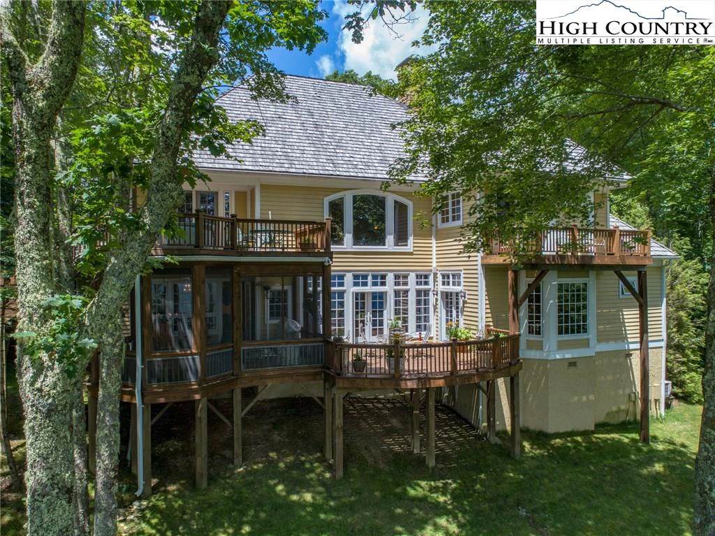 Image number 8 for the current listing