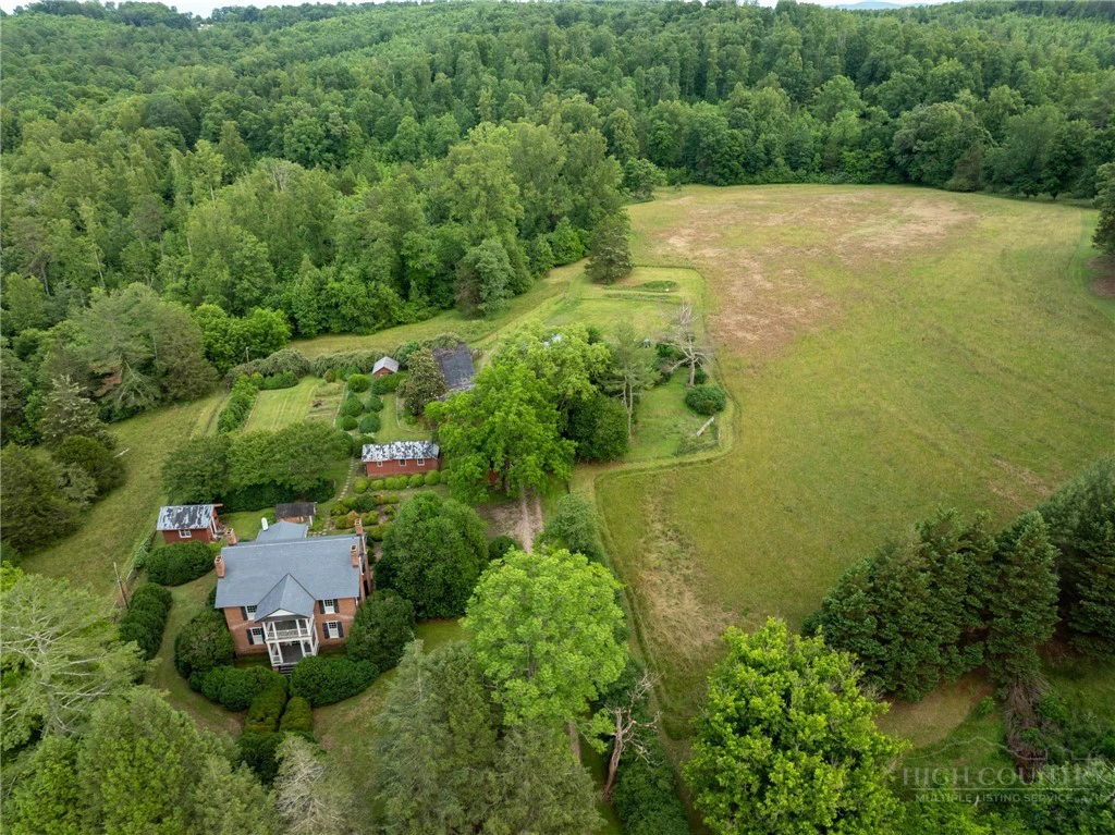 Image number 3 for the current listing