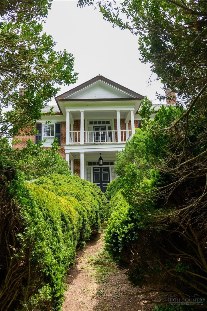 Image number 5 for the current listing