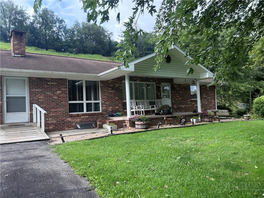 Image number 2 for the current listing