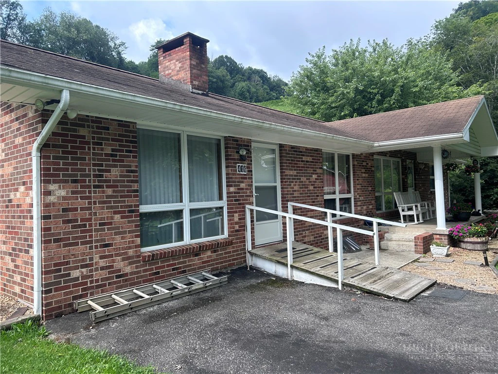 Image number 3 for the current listing