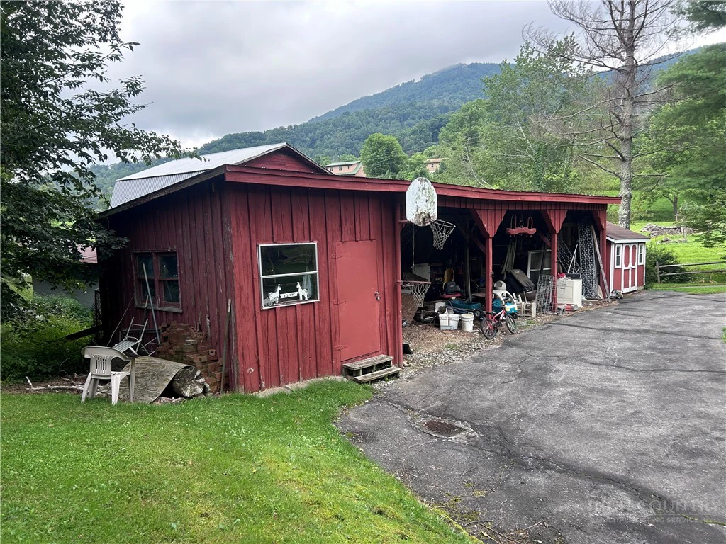 Image number 10 for the current listing