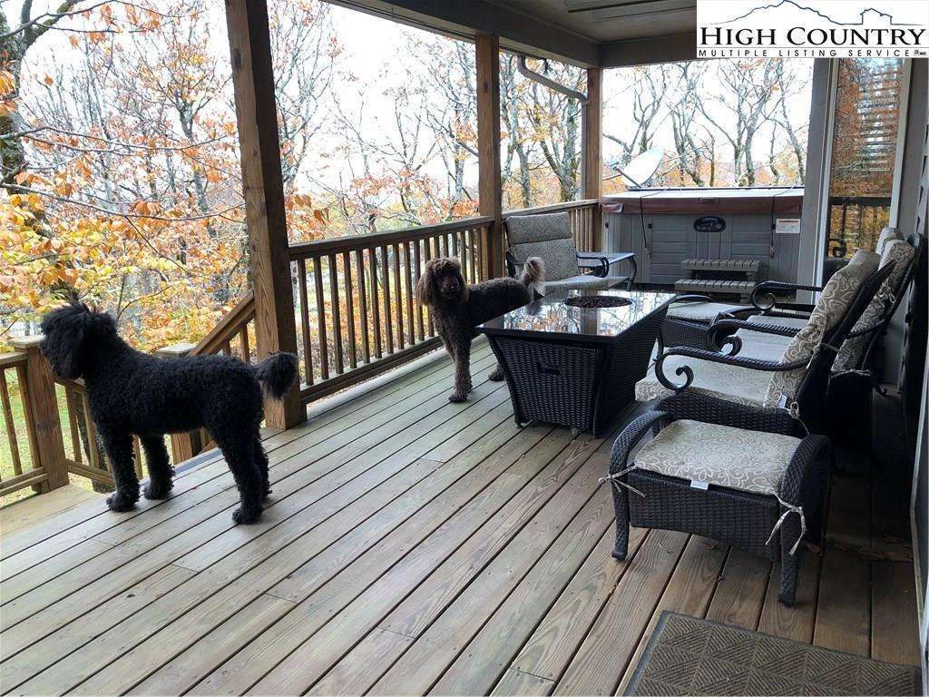 Image number 3 for the current listing