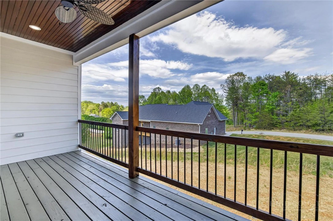 Image number 2 for the current listing