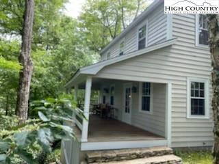 Image number 1 for the current listing