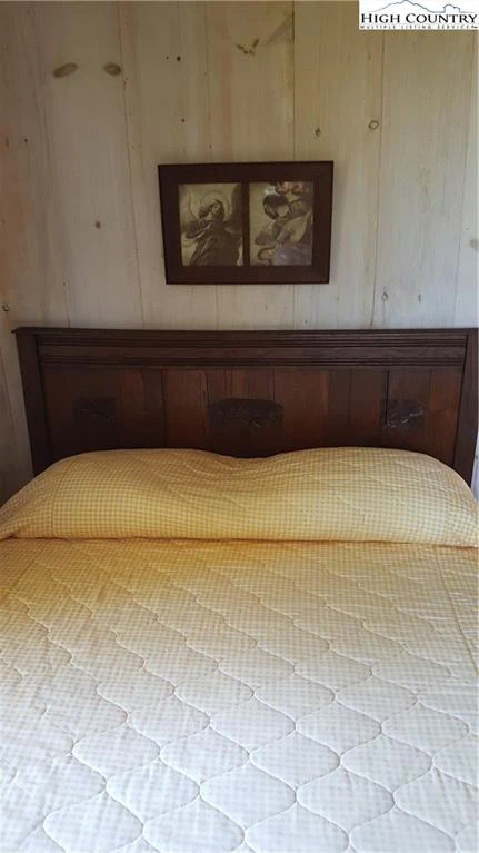 Image number 9 for the current listing