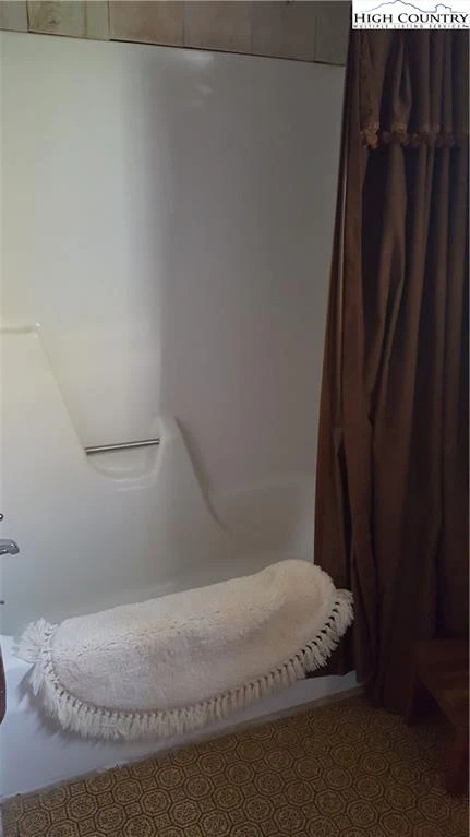 Image number 6 for the current listing