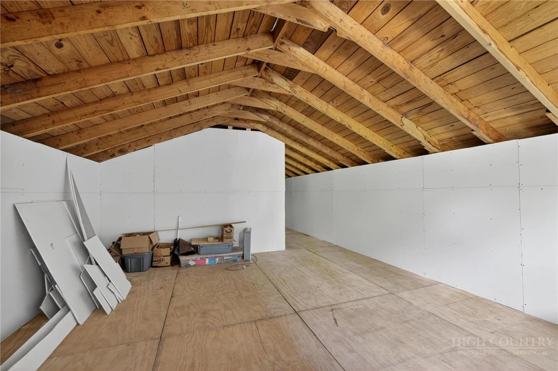Image number 10 for the current listing