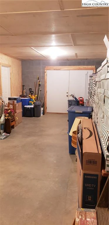Image number 11 for the current listing