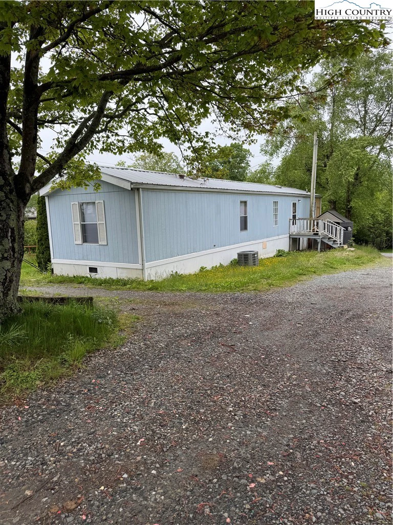 Image number 2 for the current listing