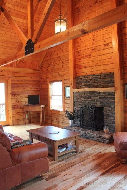 Image number 16 for the current listing