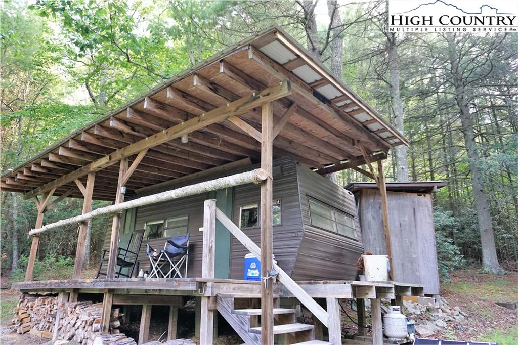 Image number 21 for the current listing