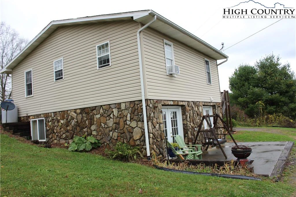 Image number 3 for the current listing