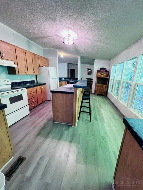 Image number 6 for the current listing