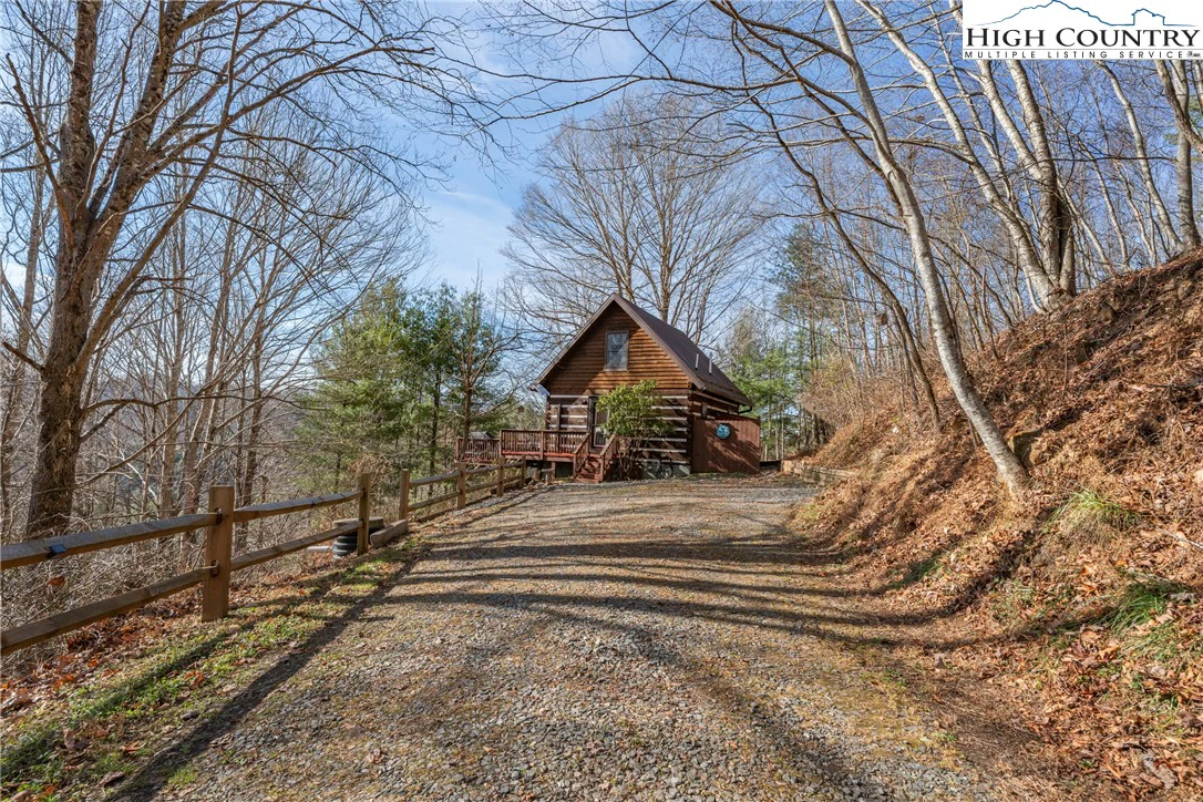 Image number 15 for the current listing