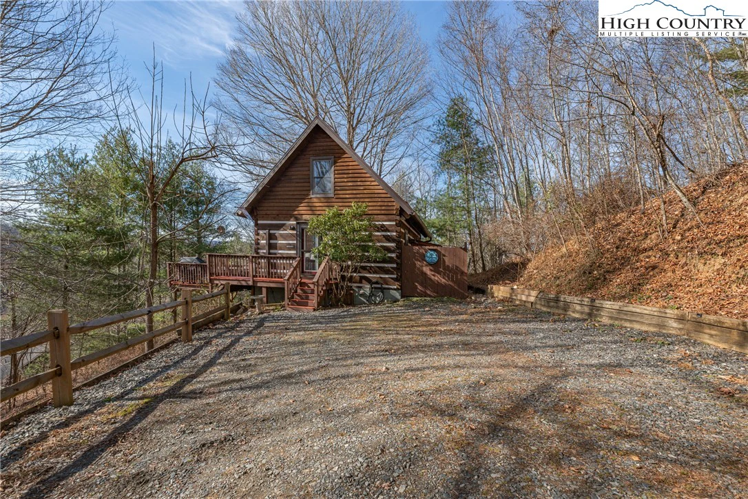 Image number 17 for the current listing