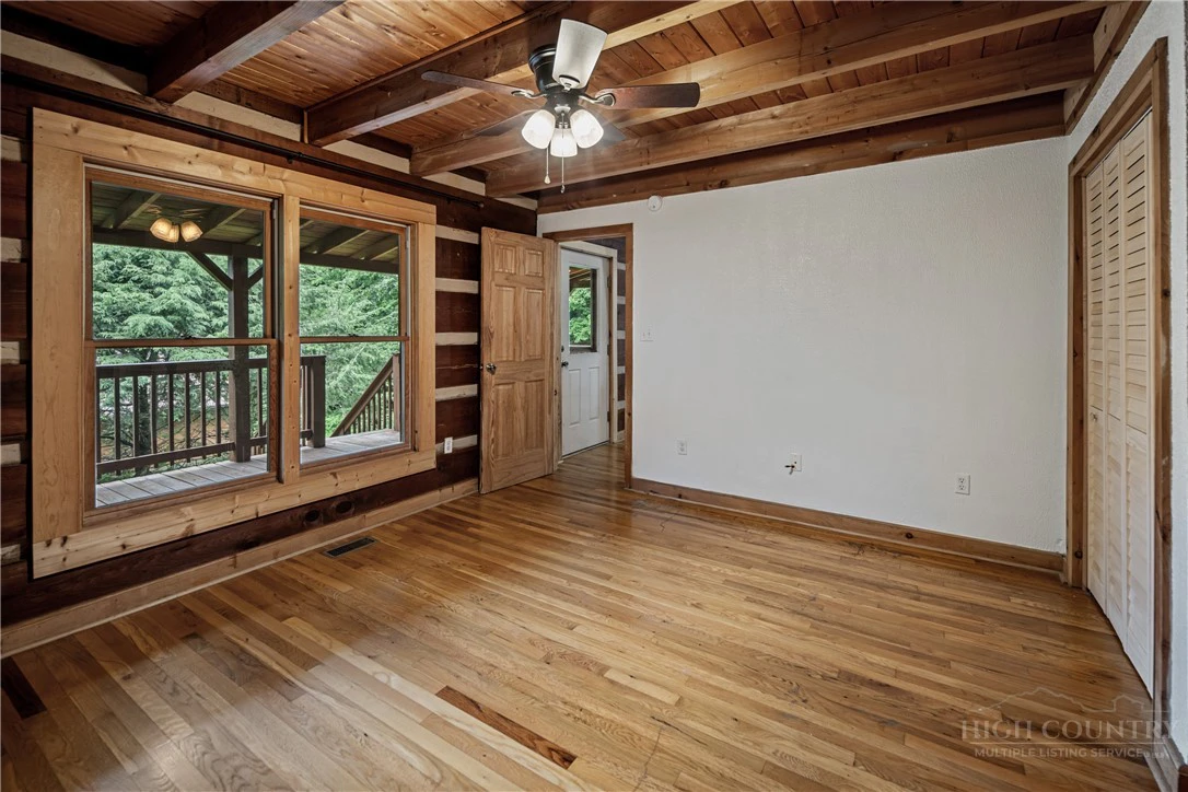 Image number 12 for the current listing