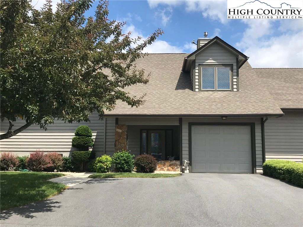 Image number 1 for the current listing