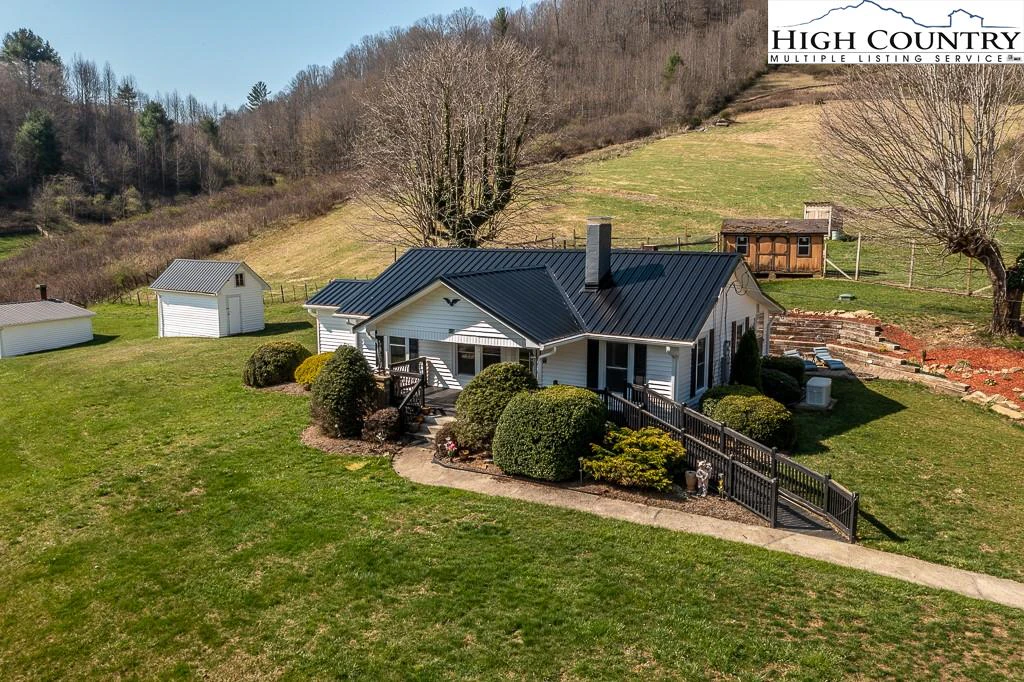 Image number 9 for the current listing