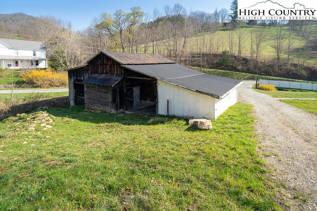 Image number 12 for the current listing