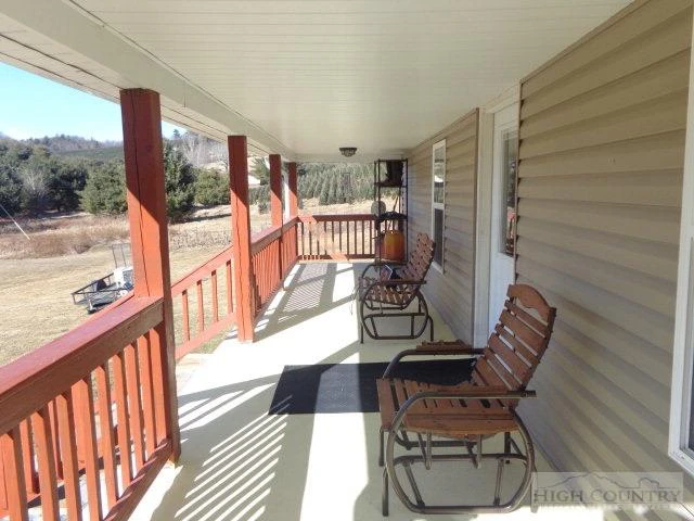 Image number 7 for the current listing