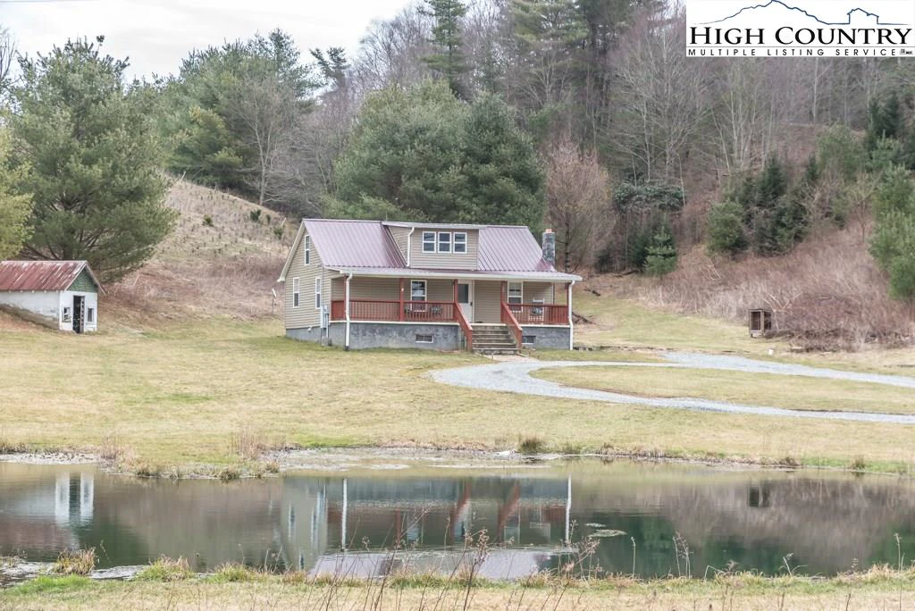 Image number 1 for the current listing