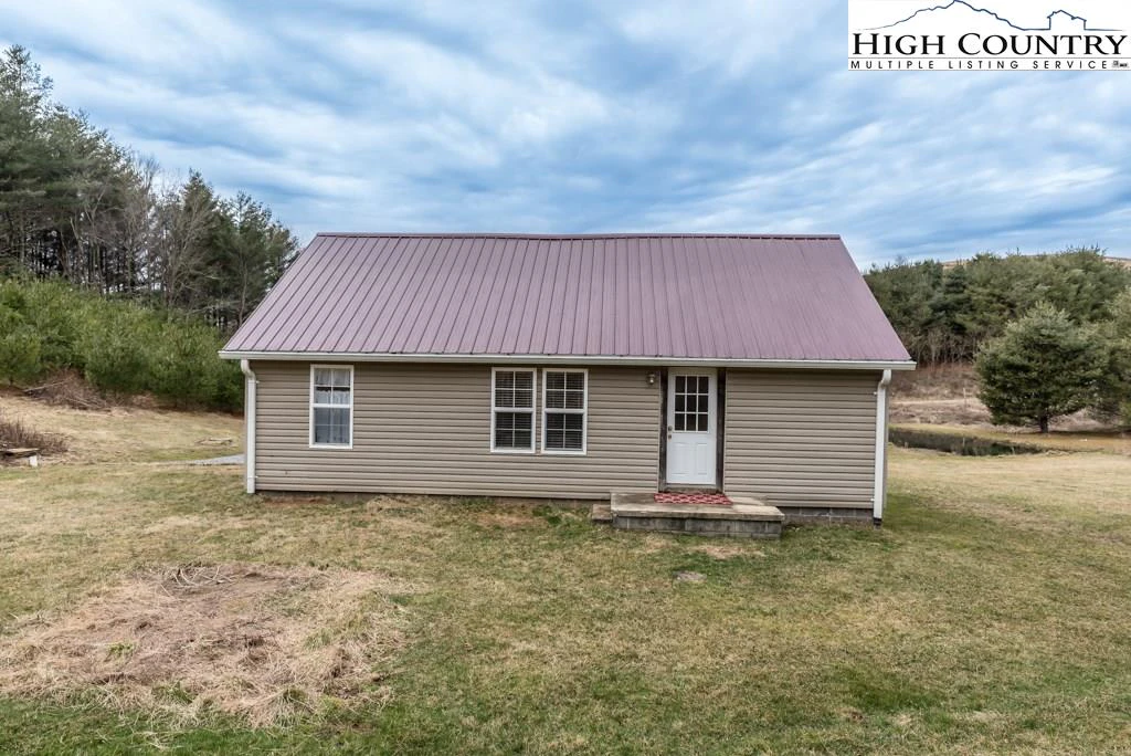 Image number 13 for the current listing
