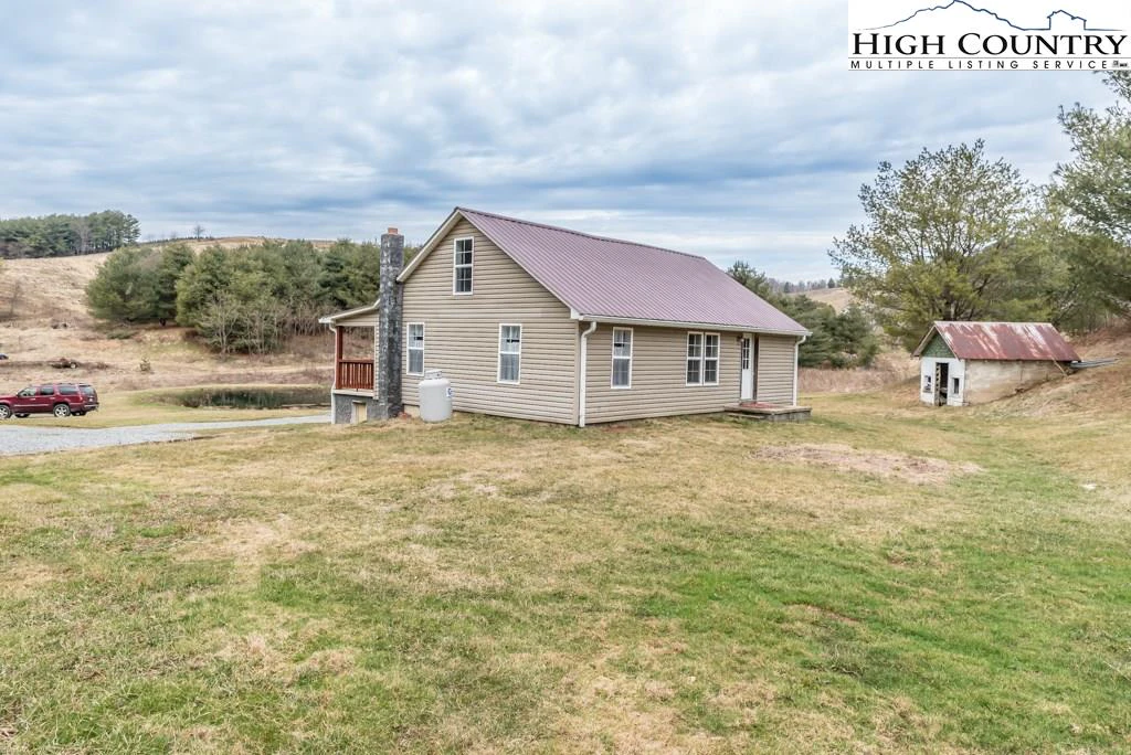 Image number 14 for the current listing